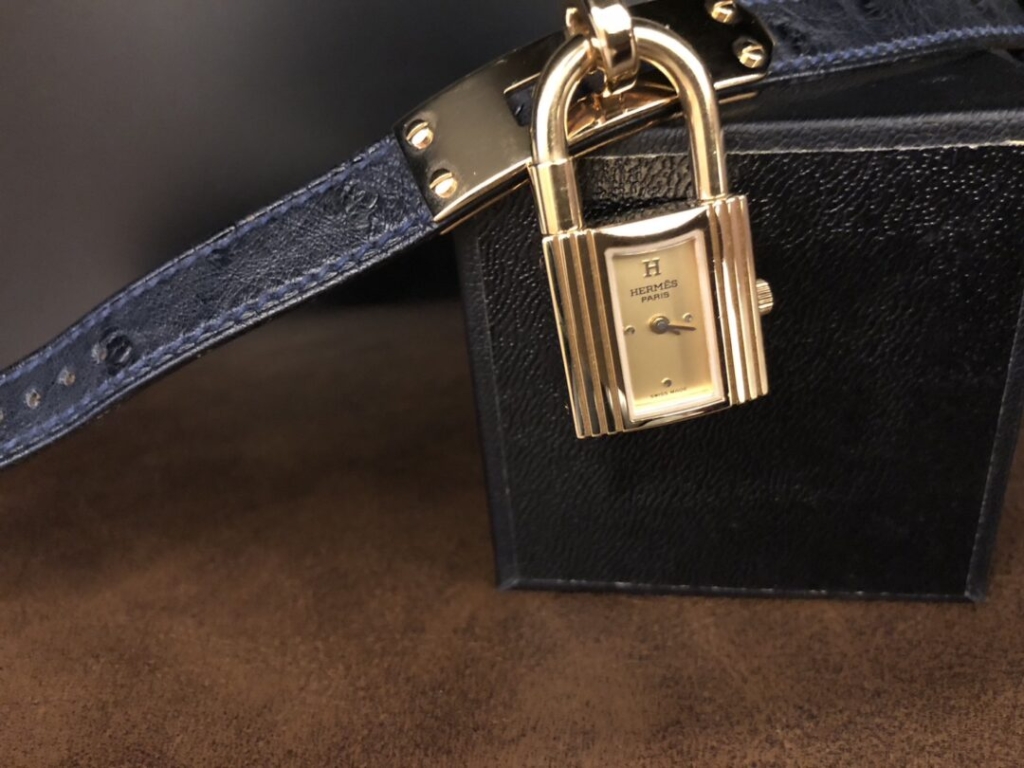 あらゆるシーンで活躍間違いなし！ エルメス『ケリー』 brooch 浅草店