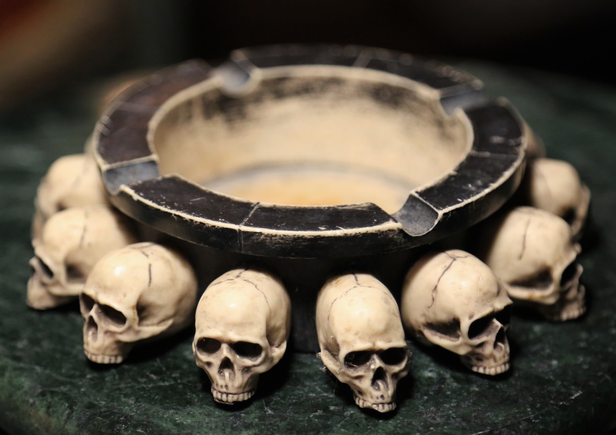 Very Cool Ashtray with Skulls | Collectors Weekly