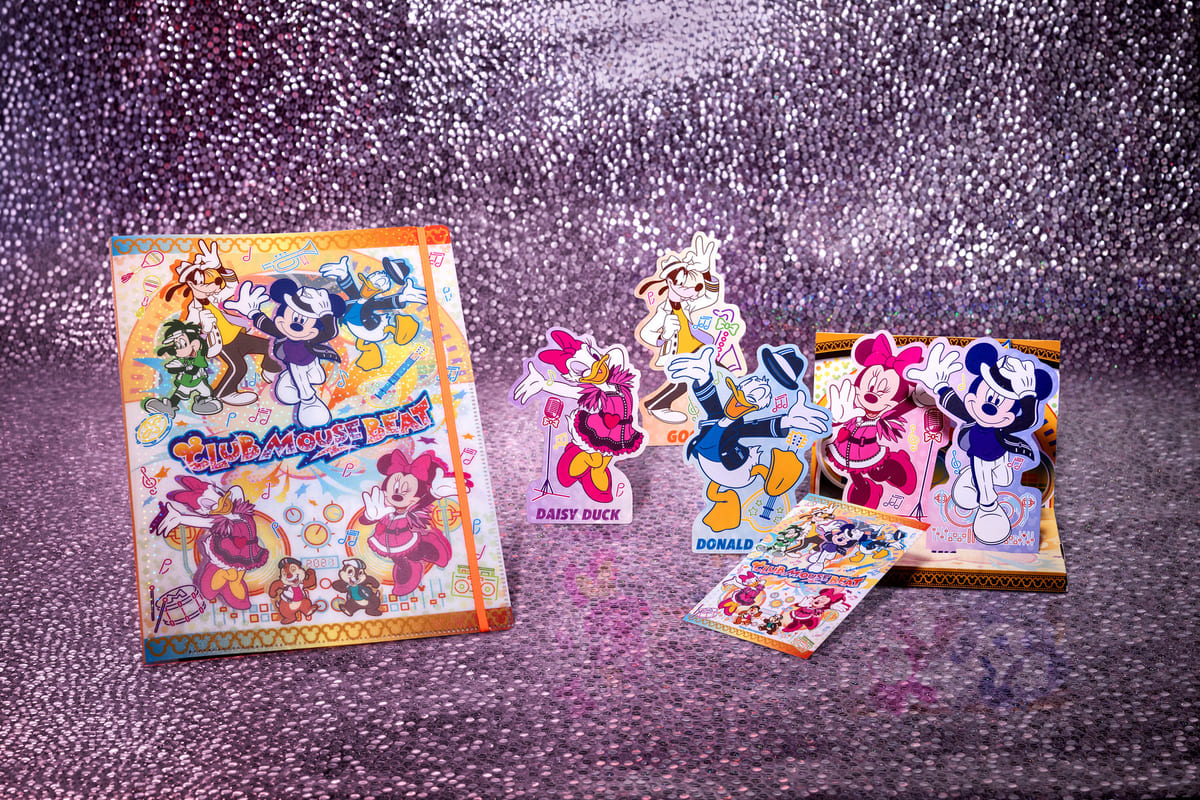 ステージそっくりなコレクションケースも！東京ディズニーランド