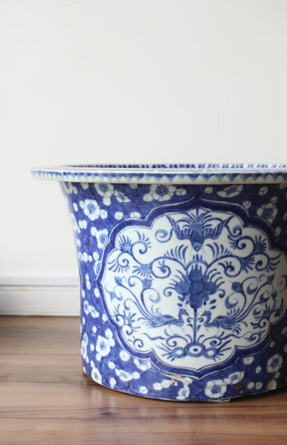 清時代 氷裂梅花紋染付花入 花生 時代物 清時代 氷裂