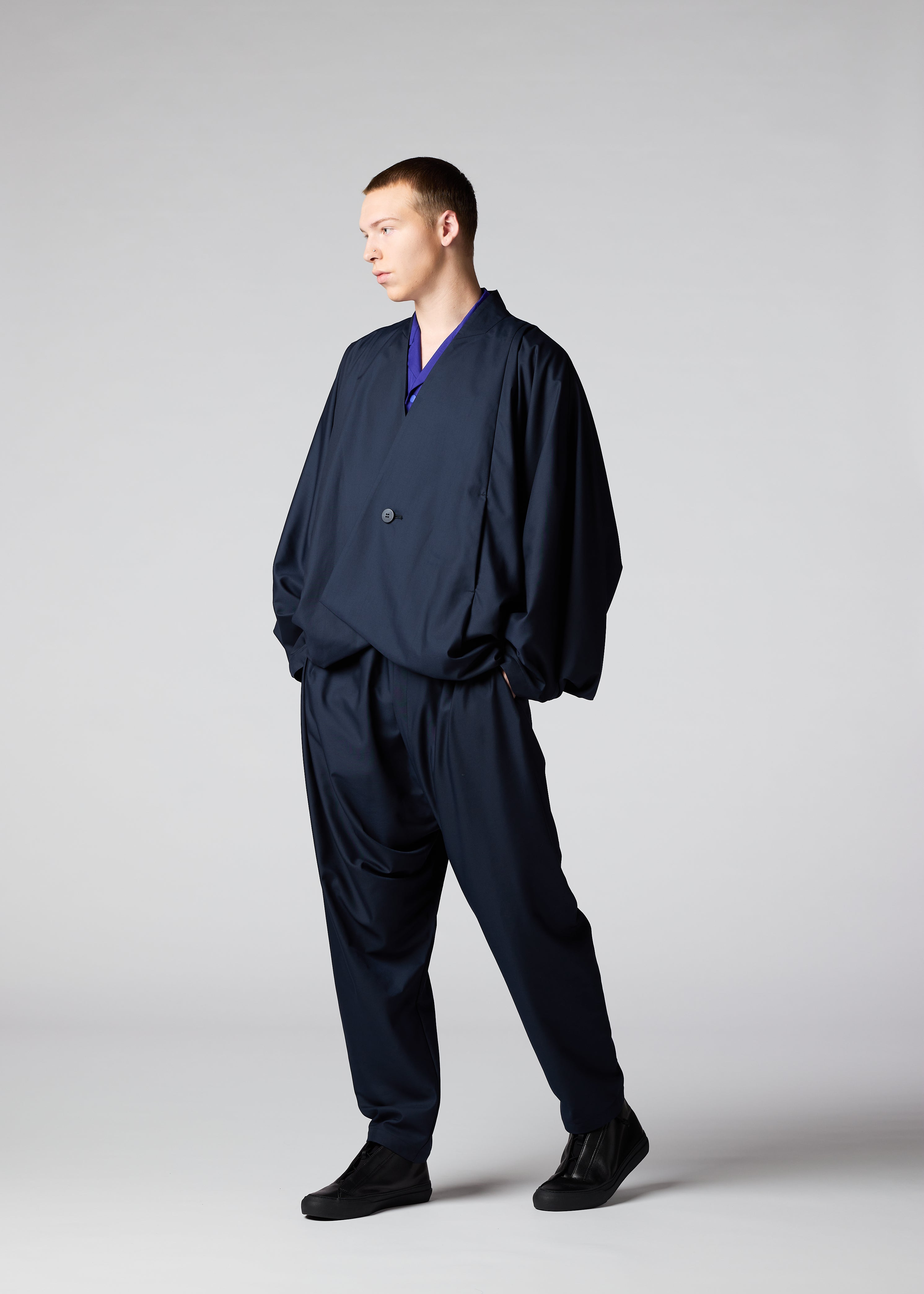 SWING Jacket Black – ISSEY MIYAKE EU