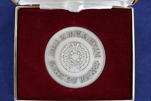 1968年 メキシコオリンピック大会 記念メダル 銀板 925 銀 メダル 箱入