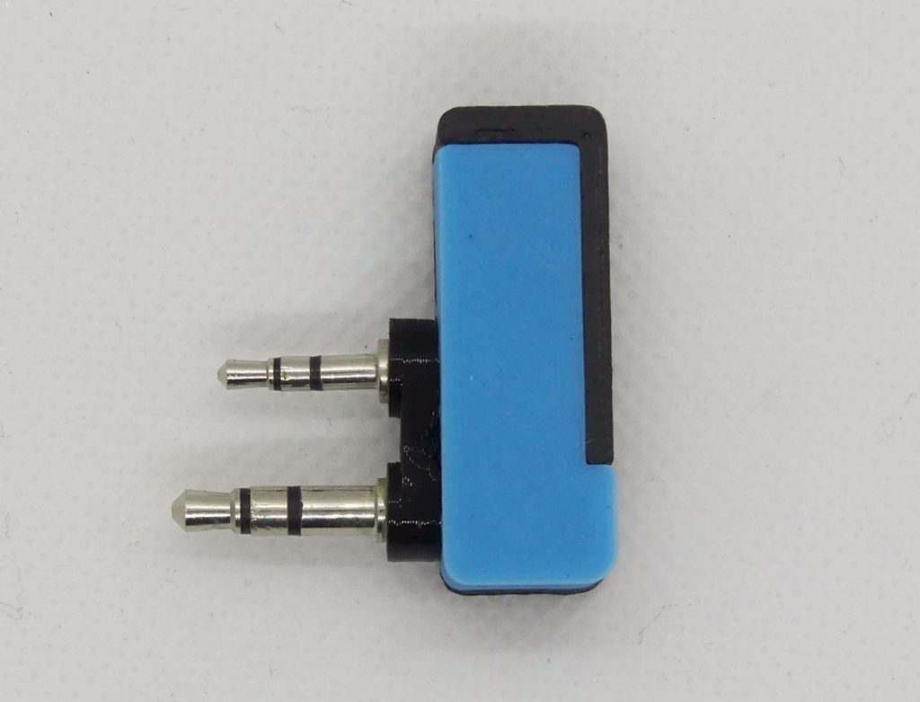 ICOM DVハンディ機 ID31と 専用簡易充電器、スピーカーマイク他1点 ICOM