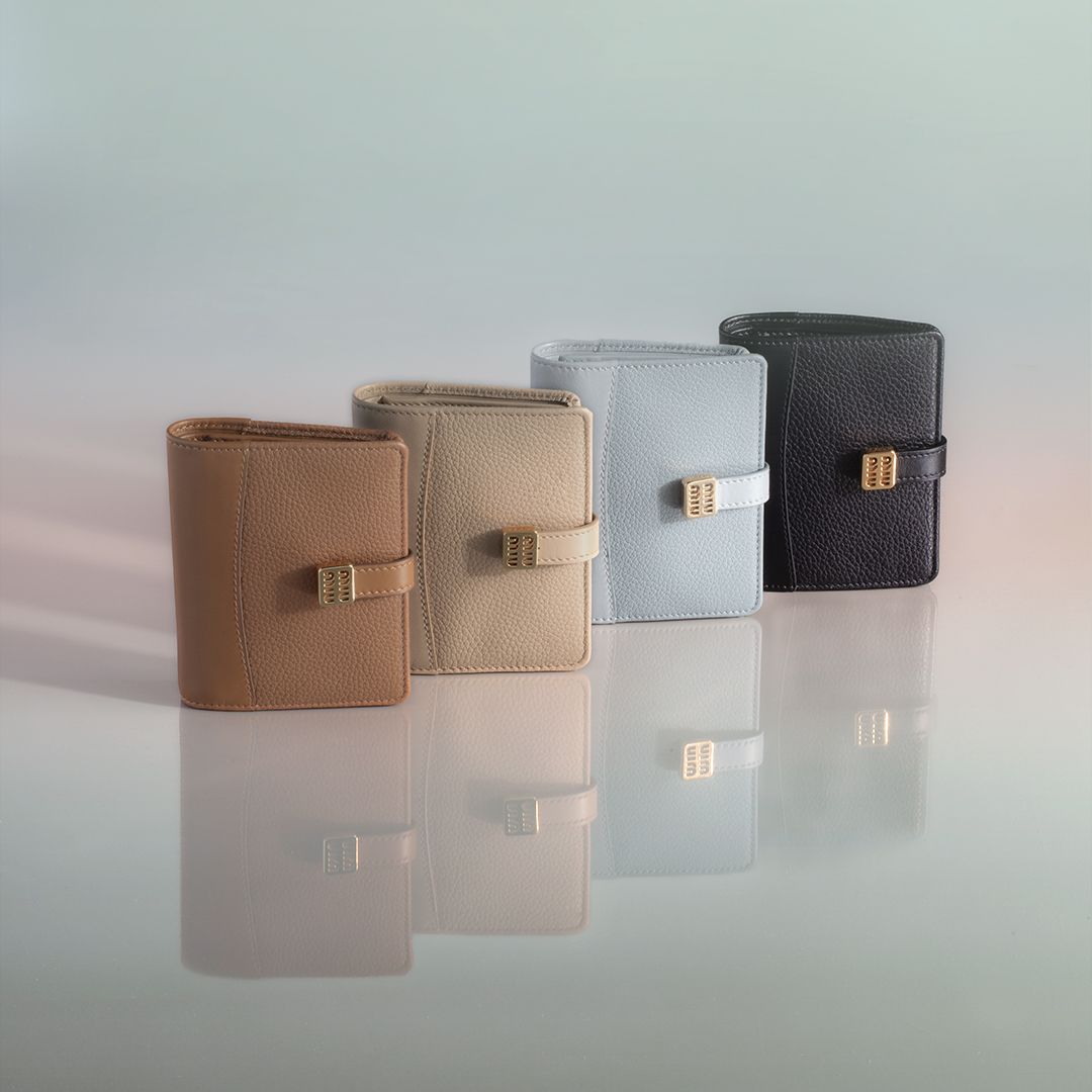 来たる最強開運日に向けて！ MIU MIUのスモールレザーグッズがお目見え