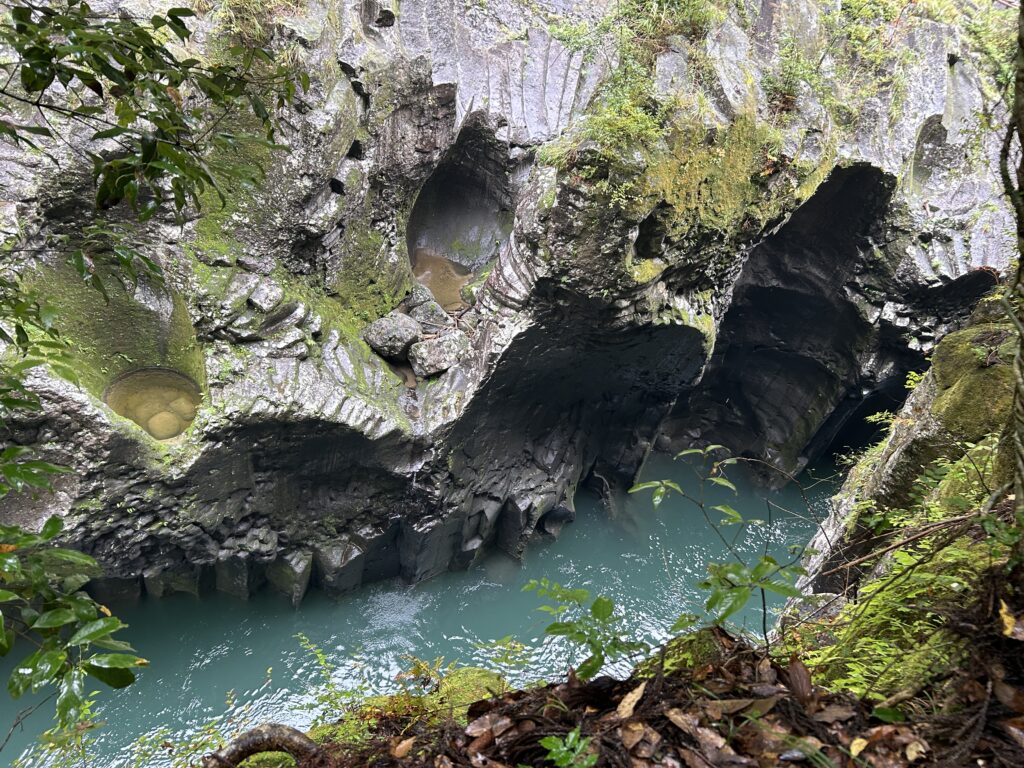 日帰り旅行】2024年10月高千穂③高千穂峡 | ピンクのまぐろみかん