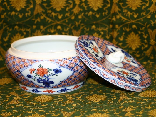 豪華金彩に淡い色彩の牡丹桔梗】 花瓶＆飾皿セット 金彩手彩