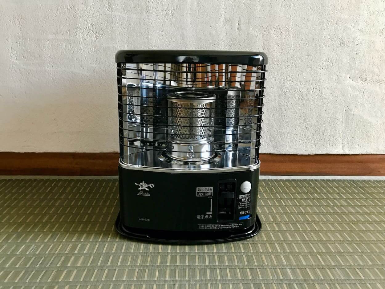 北見市発】アラジン Aladdin 石油ストーブ AKP-S242 2012年製 3.4L 黒