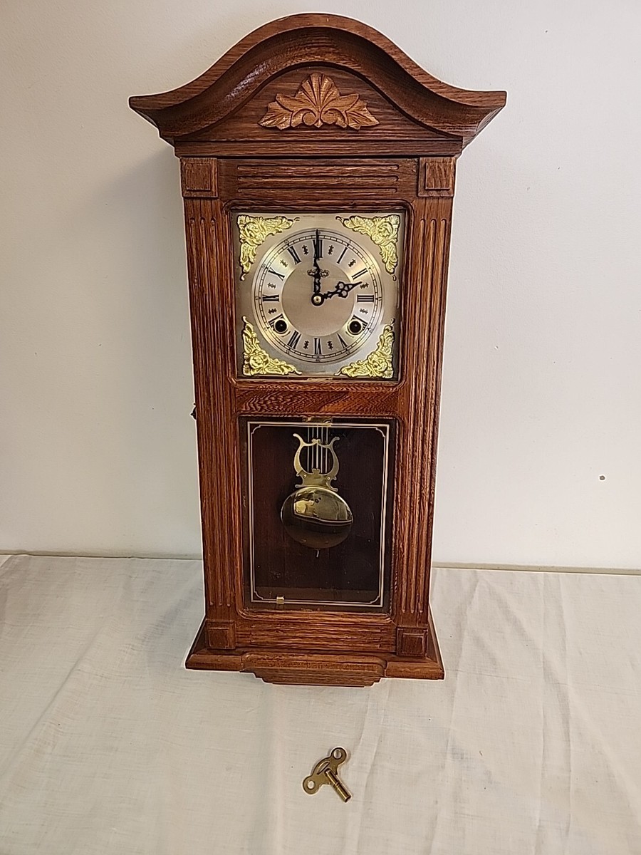 Vintage D&A Oak Regulator Chiming Wall Clock Key Wind With