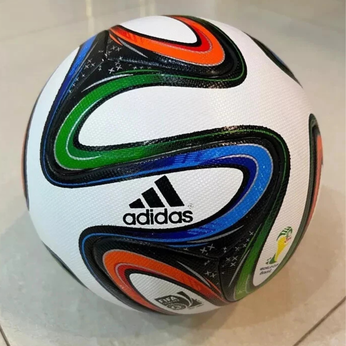 ブラズーカ adidas サッカーボール 【公式通販】