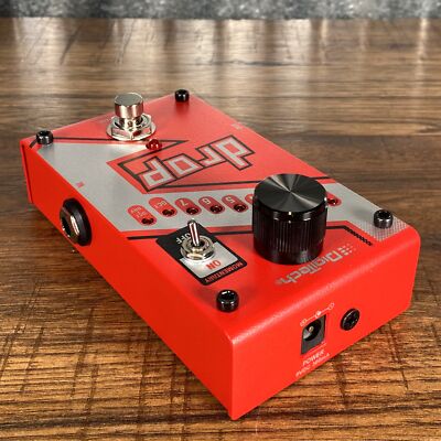 DigiTech DROP Compact Polyphonic Drop Tune Pitch-Shifter Guitar