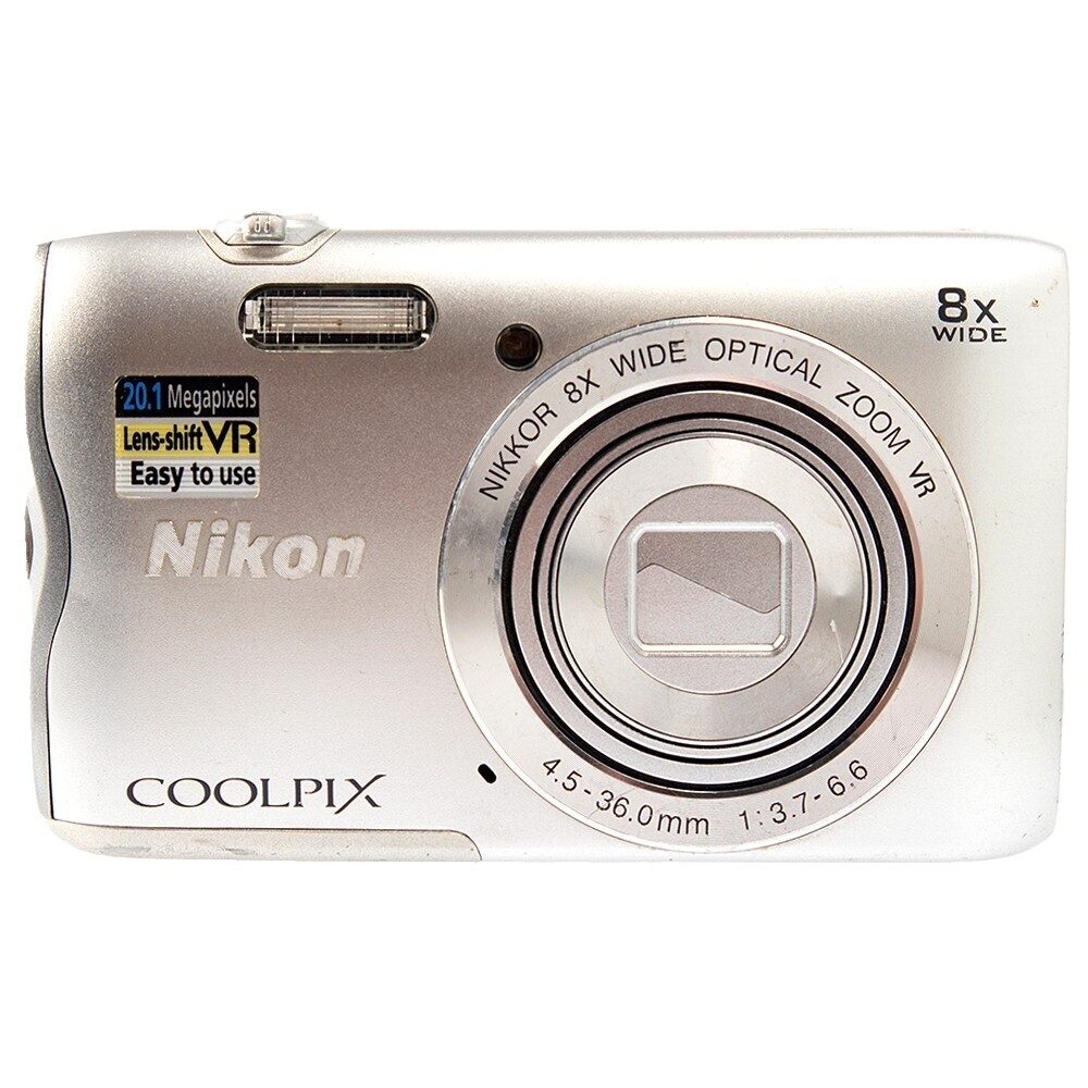Nikon COOLPIX A300 シルバーコンパクトデジタルカメラジャンク品