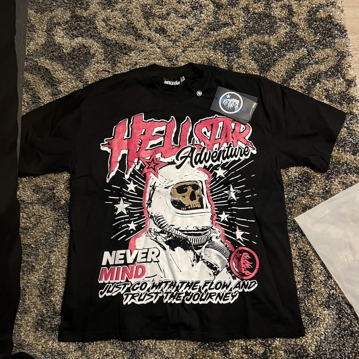 Hellstar Adventure Never Mind Black Short Sleeve Unisex Shirt S