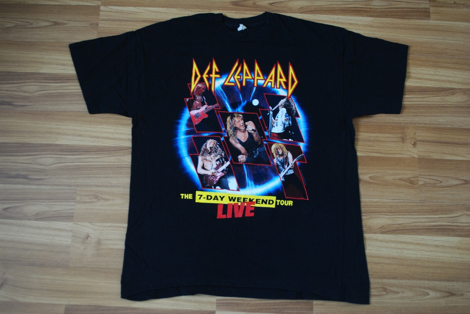 デフ・レパードの「The 7-Day Weekend Tour」 Def Leppard The7