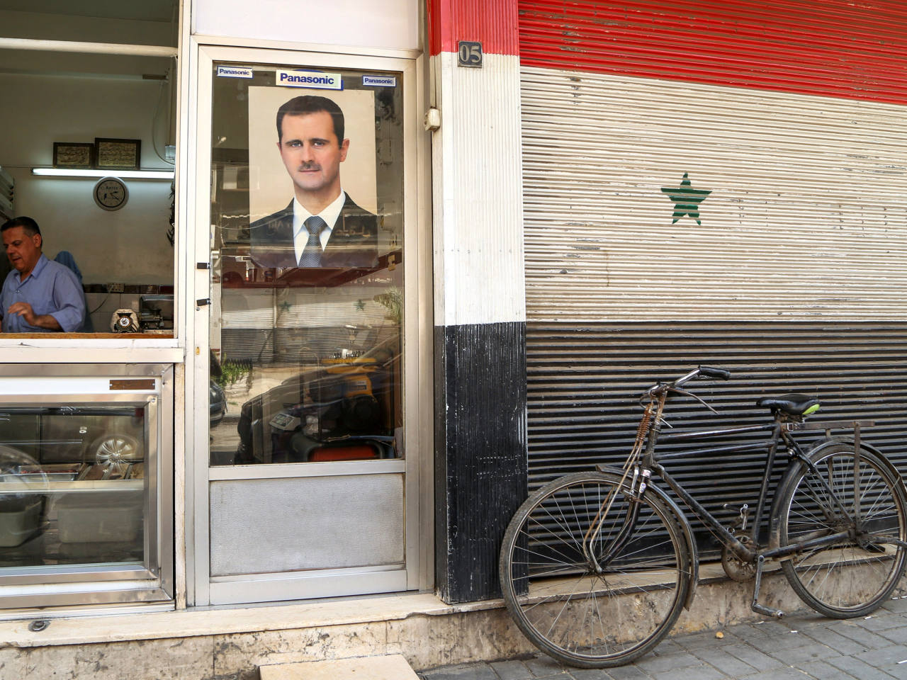 シリア大統領の新たな標的：内戦支えた友人 - WSJ