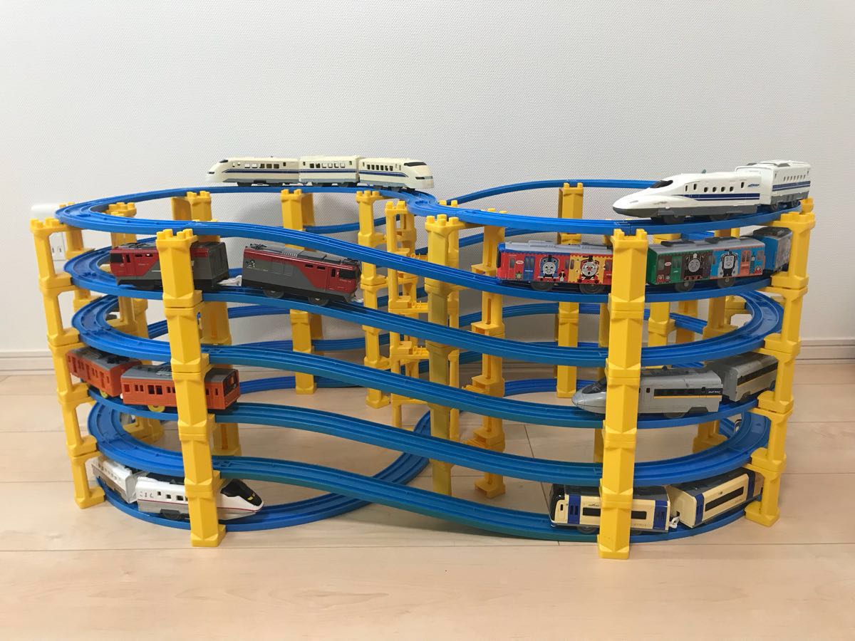 プラレール線路 タワーレイアウト モノレール付き 参考出品 プラレール