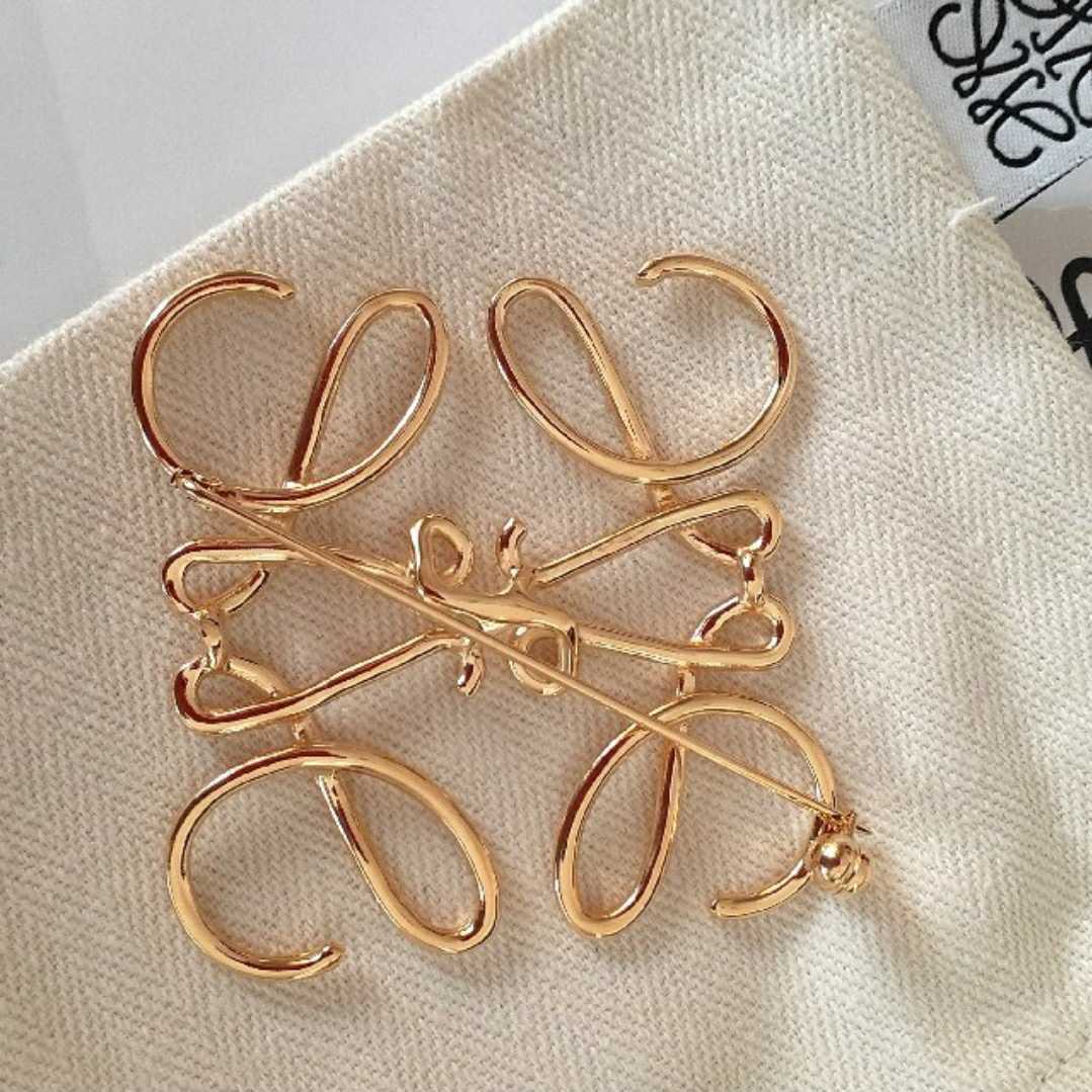 ロエベ ブローチ アナグラム ゴールド LOEWE ブローチ アナグラム