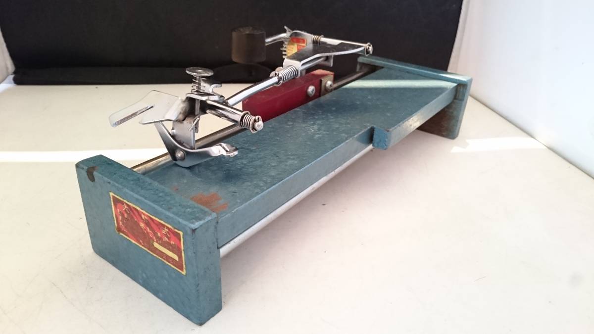 大熊式鋏研磨機 鋏固定アーム付？ 理美容プロ用鋏研ぎ 研磨機 砥石