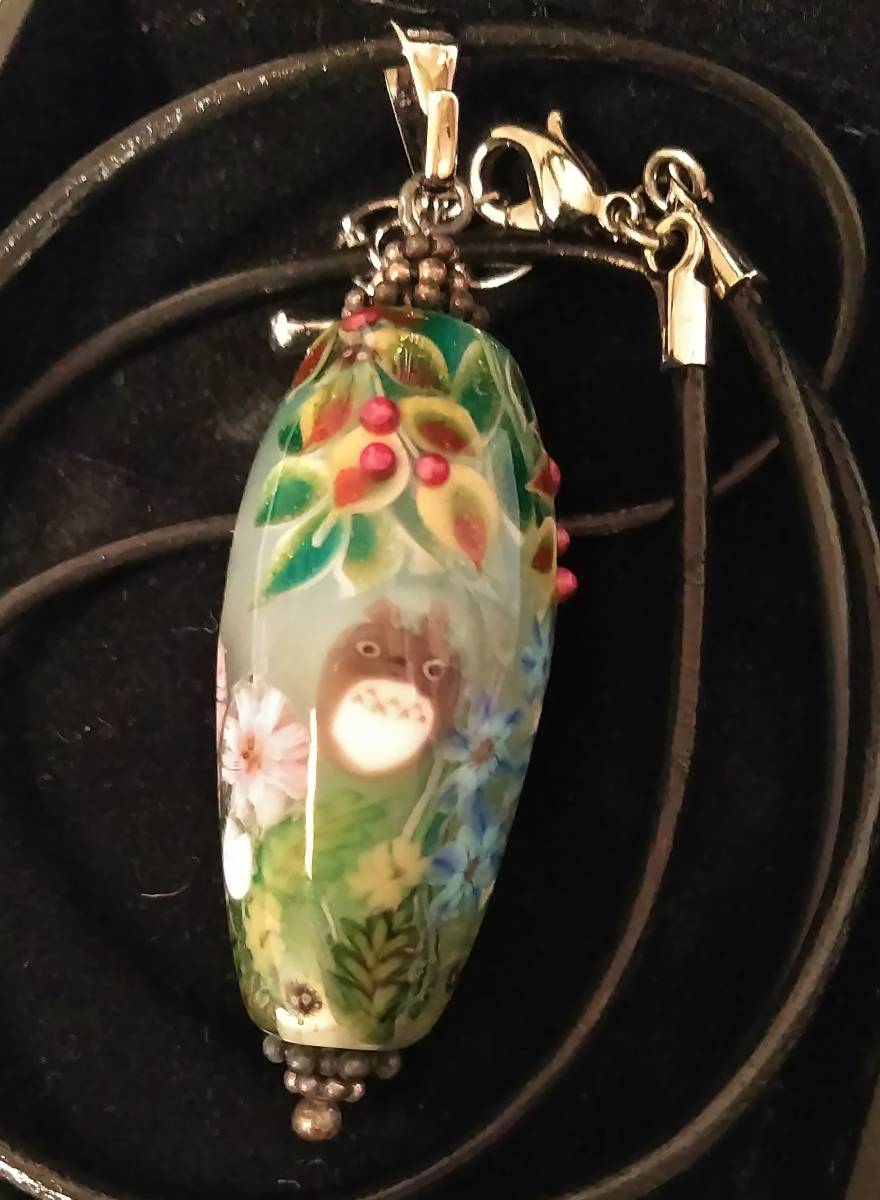 last one【完売品】ジブリ美術館 とんぼ玉 トトロ ネックレス(縦