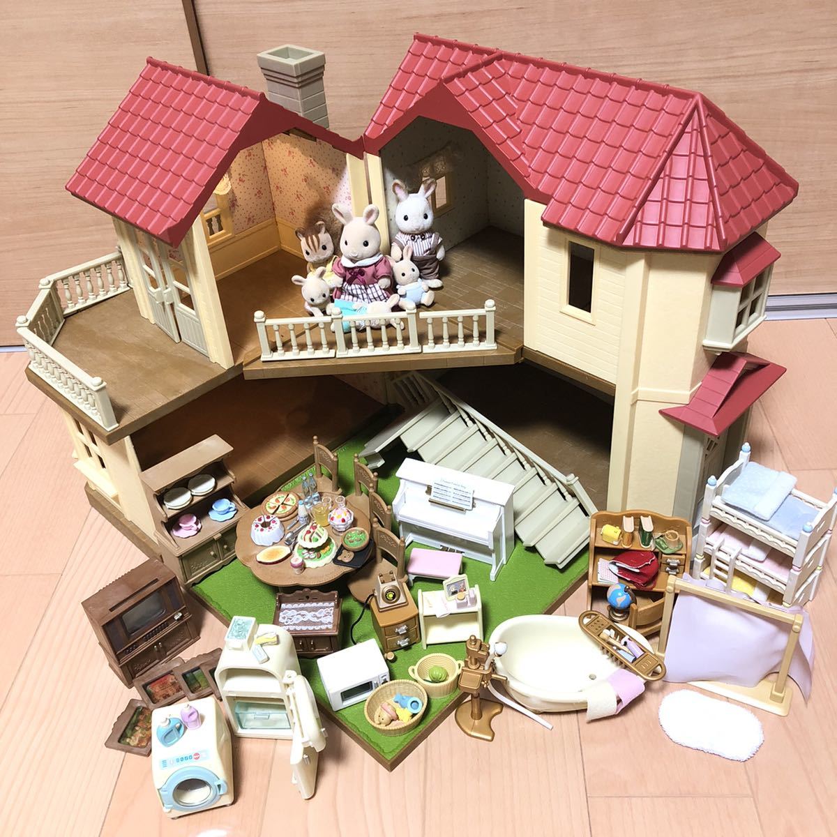 シルバニアファミリー あかりの灯る大きなお家 家具 小物 人形 まとめ