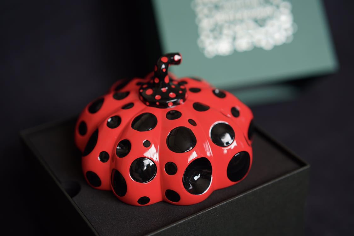 草間彌生赤かぼちゃオブジェ直島限定YAYOI KUSAMA