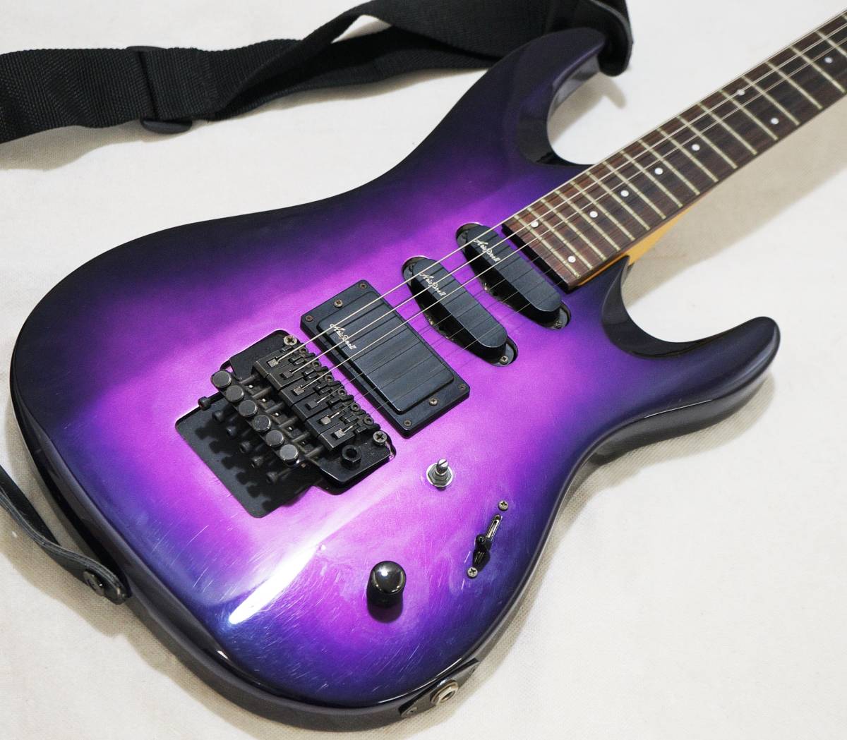 超美品 Aria ProⅡ RS-600 HWA エレキギター ハードケース付 Gt-2 Mi)