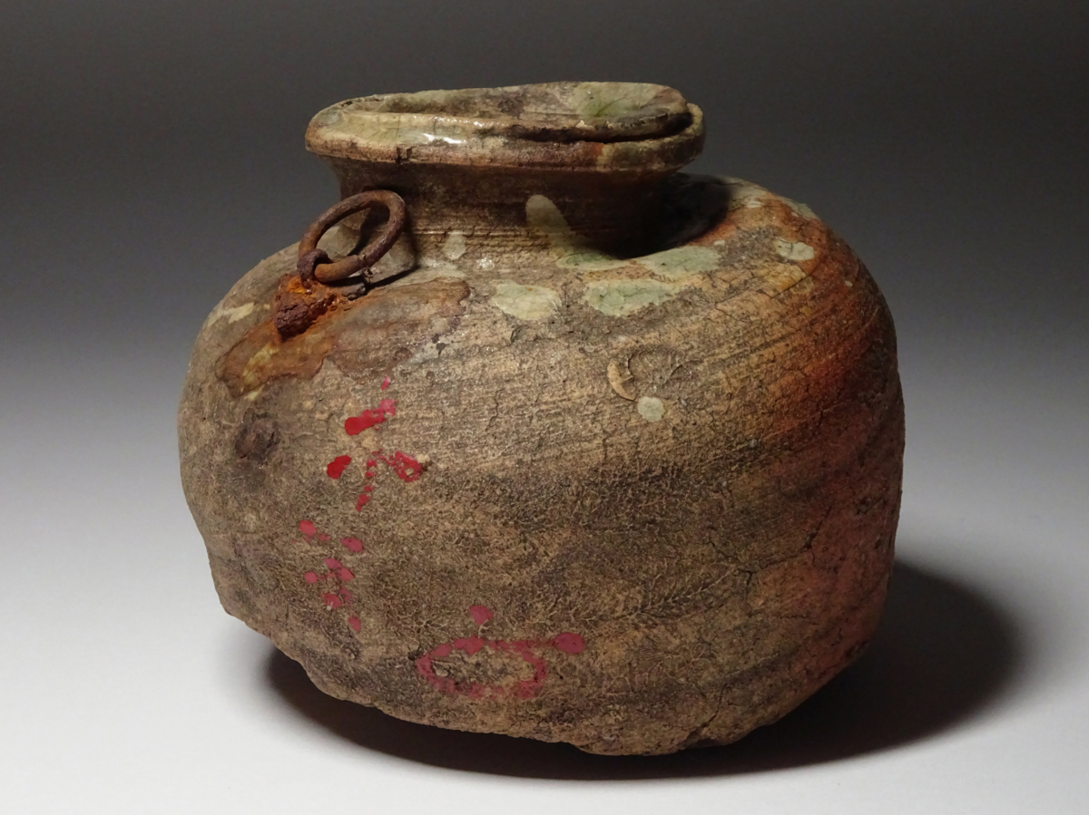 伊賀焼〆蹲壺 伊賀焼〆蹲壺 伊賀焼〆蹲壺 伊賀