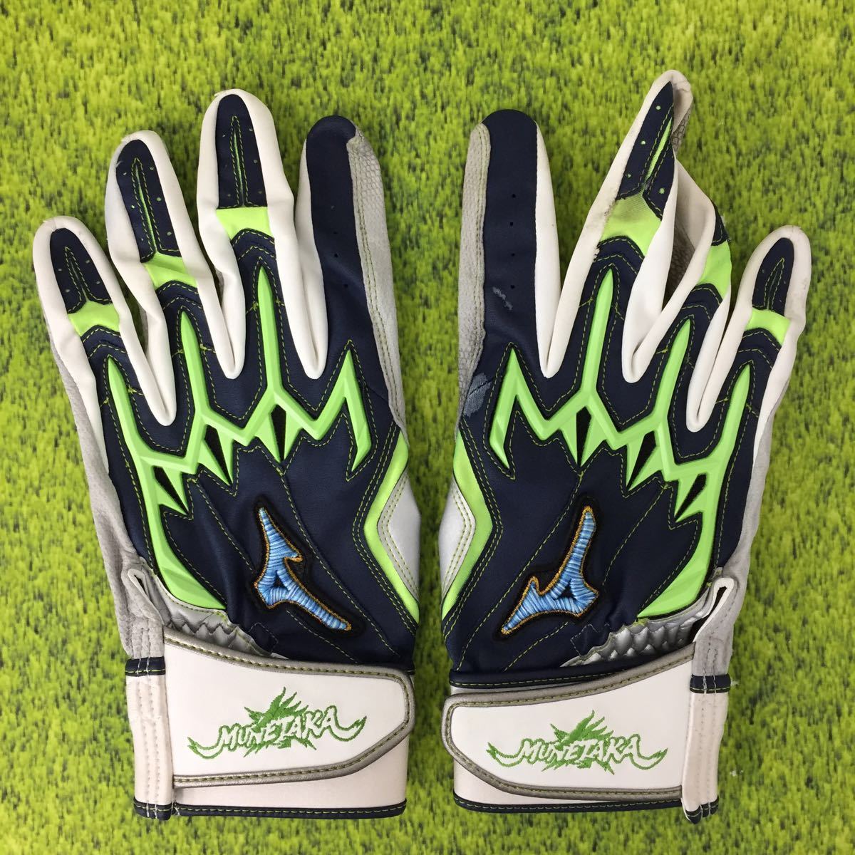 東京ヤクルトスワローズ 村上宗隆 選手 実使用 バッティンググローブ