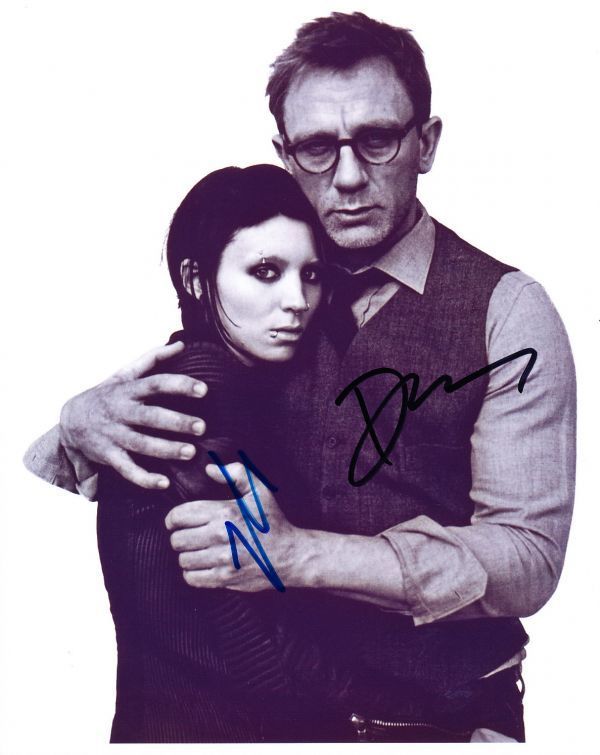 ルーニーマーラ 直筆サインフォト ドラゴン・タトゥーの女 Rooney Mara