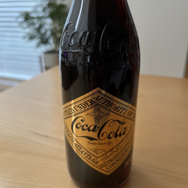 コカ・コーラ - ☆コカ・コーラ 100周年記念ボトル ゴールドラベル☆の