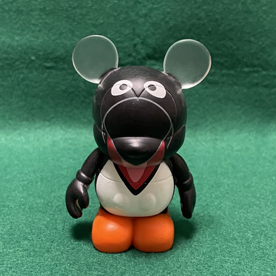 新品キーホルダーバイナルメーションVINYLMATION 緑ディズニー