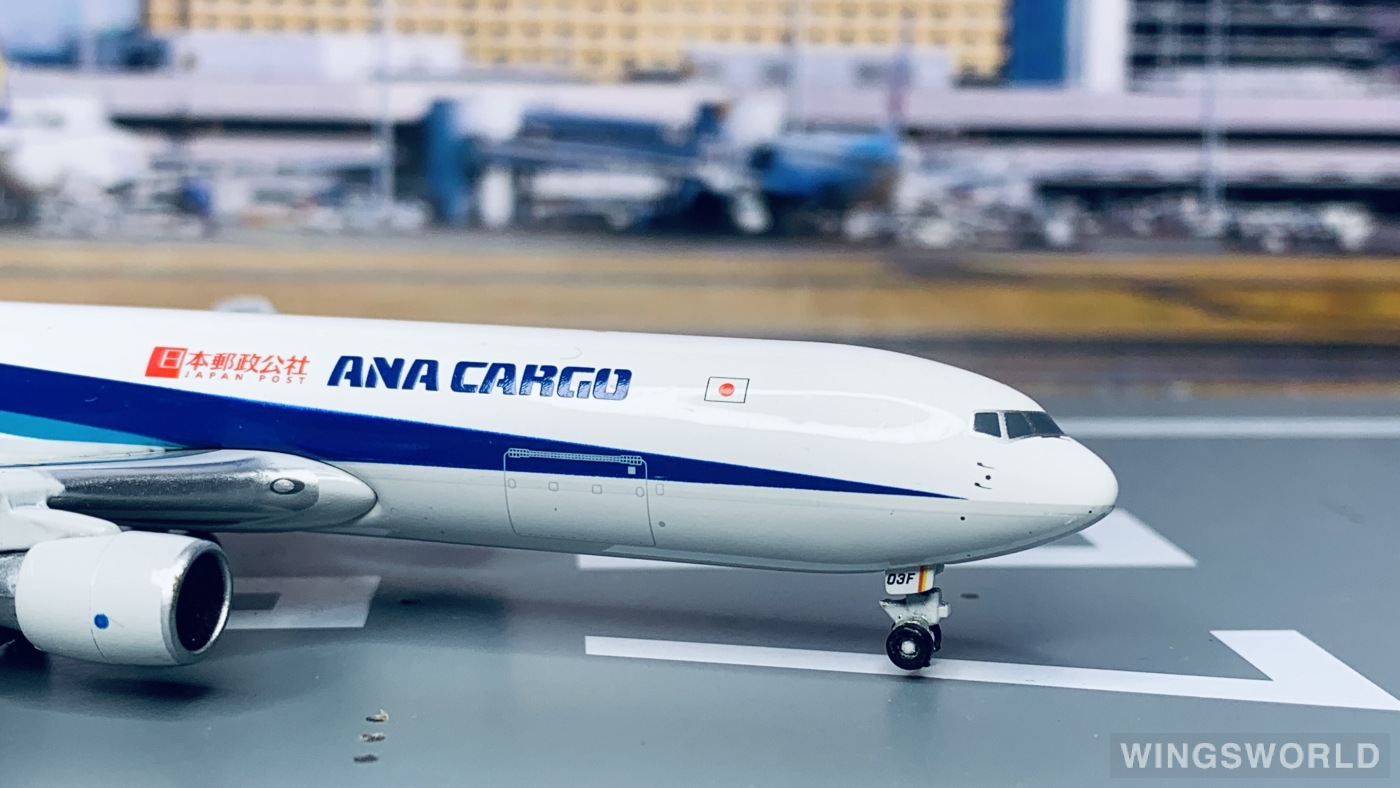 Phoenix 1:400 Boeing 767-300 ANA 全日空PH10183 JA603F 的照片作者