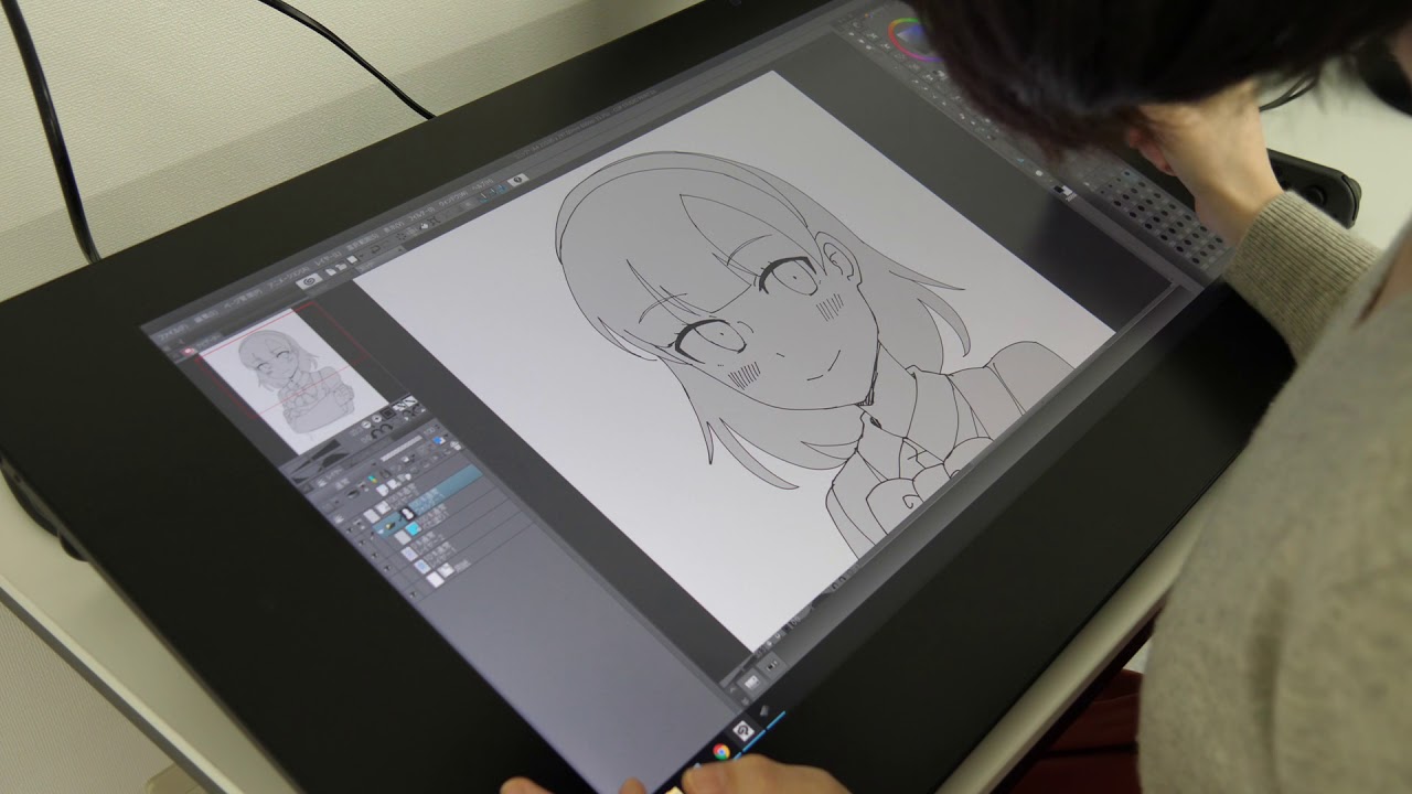 紙にお絵かきする感覚に近い」とイラストレーターに言わしめる24インチ