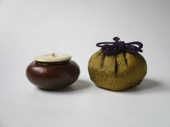 高取焼 大海茶入 (共箱)初代 鬼丸碧山 - 茶道具販売 栗林園