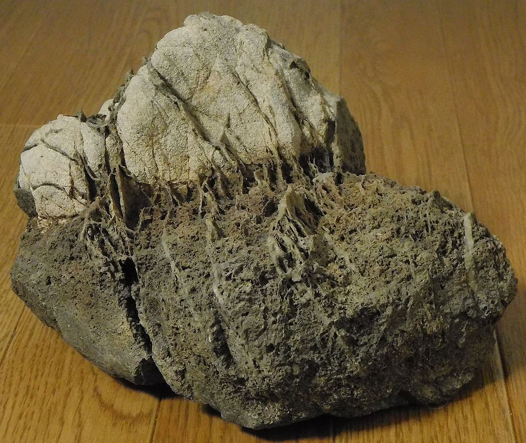 緋山酔恭「山水石美術館」 日本の美がここにある！！ 糸掛石・糸巻石