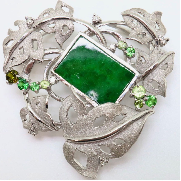 本翡翠ブローチの買取実績｜色石BANK