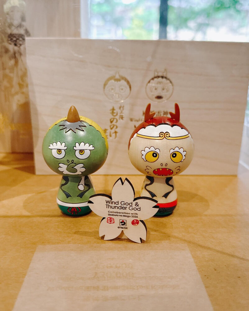 村上隆さんから風神雷神こけしの作成のお話をしていたのが去年の