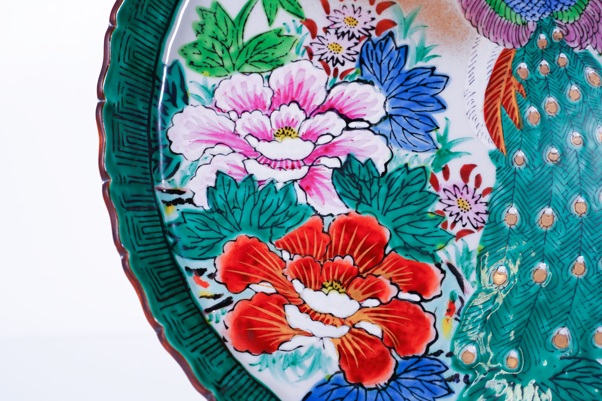 九谷焼 勇峰 牡丹孔雀 10号飾皿 – 九谷屋 公式オンラインストア