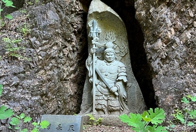 滝又の石仏 | いけいけけいほく 京都京北ナビ