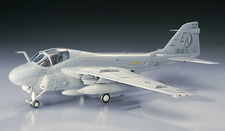 Amazon | ハセガワ 1/72 アメリカ海軍 A-6E イントルーダー プラモデル