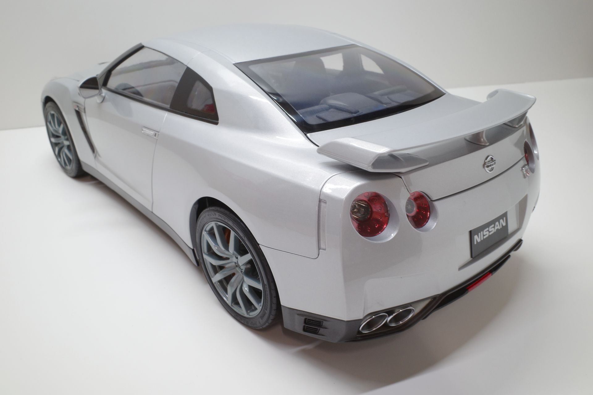 イーグルモス 週刊日産GT-R R35VR38DETT ディアゴスティーニ模型