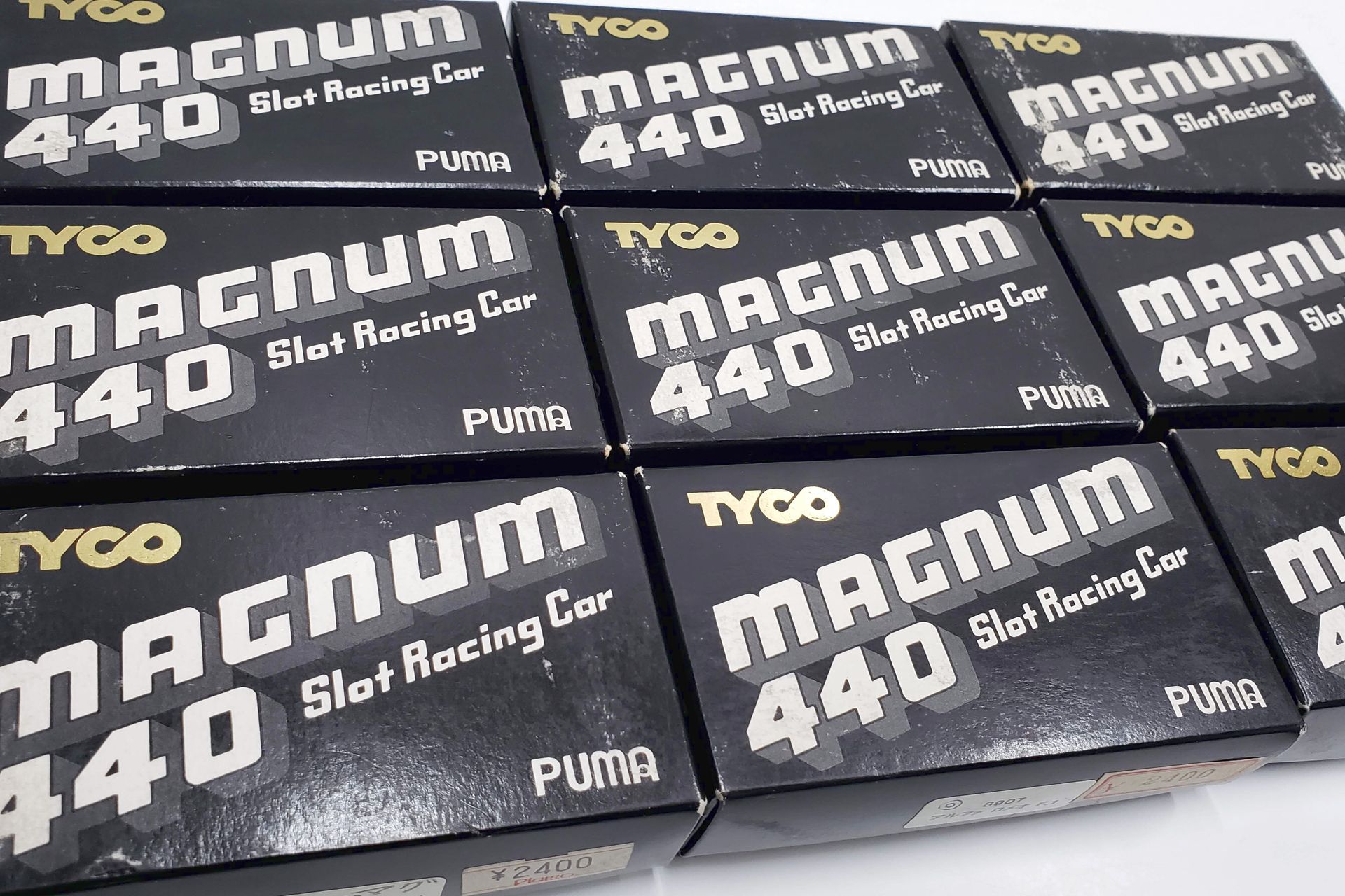 TYCO PUMA HO 1/64 マグナム MAGNUM 440 スロットカー ダットサン