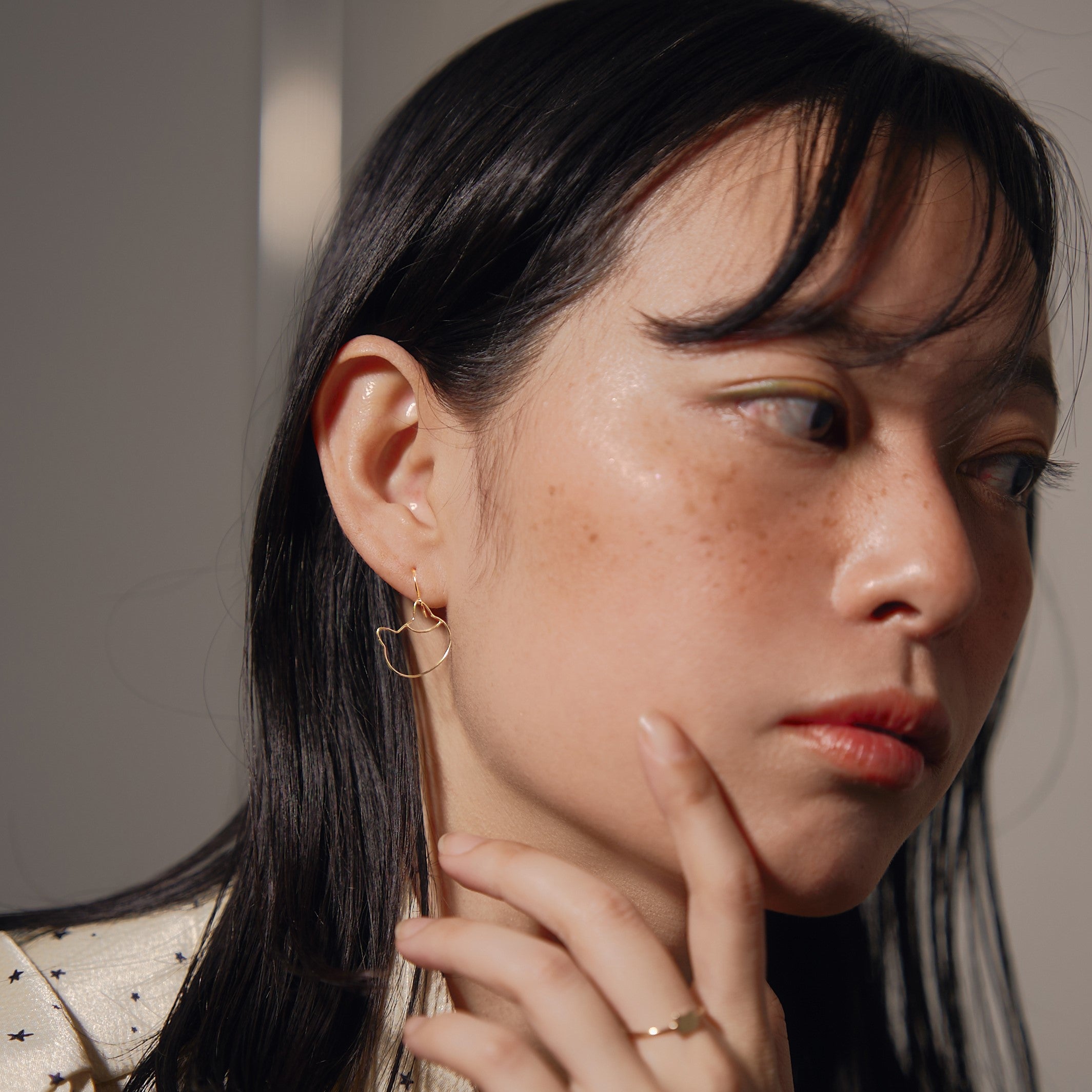 K10 ネコ 猫 フックピアス - me.（エムイードット）