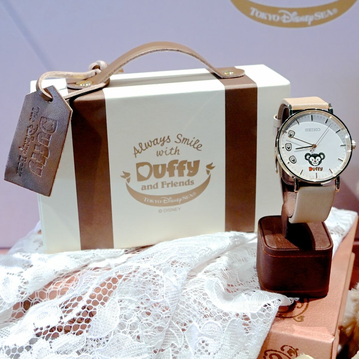 トランク形のボックス入り！Always Smile with Duffy プレシャス