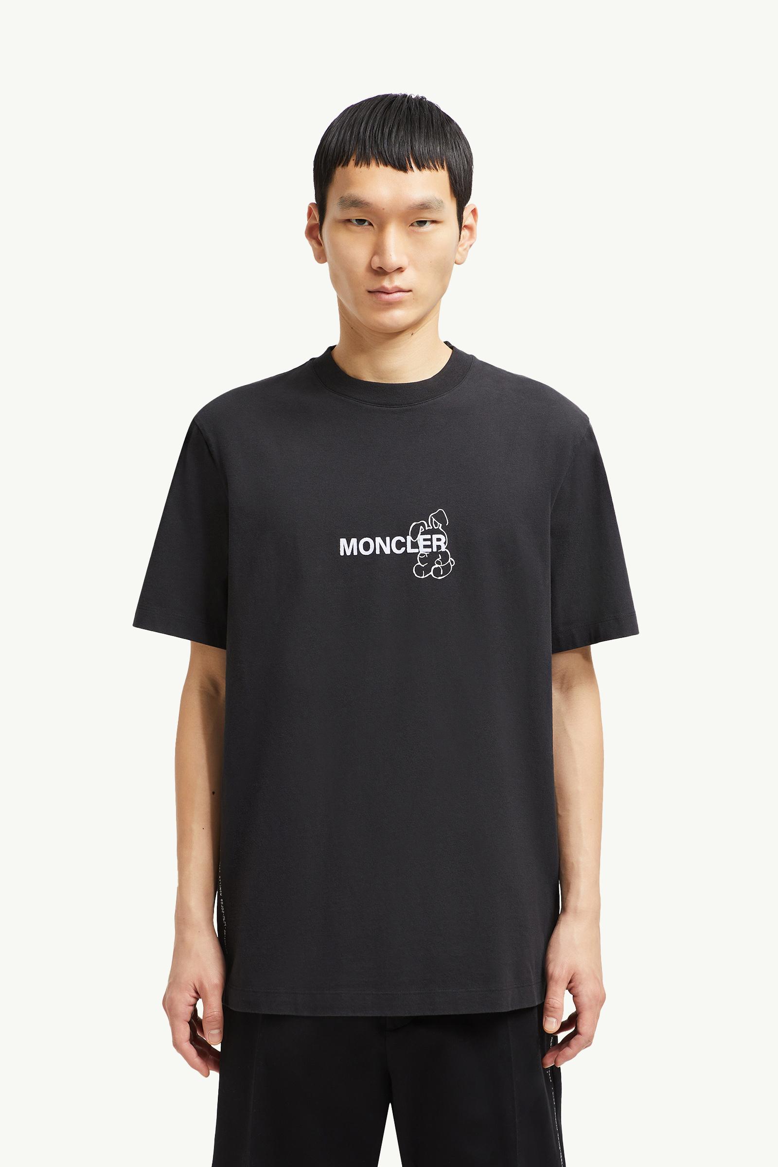 MONCLER ブラック Tシャツ Mサイズ カジュアルこそ上質を求めたい