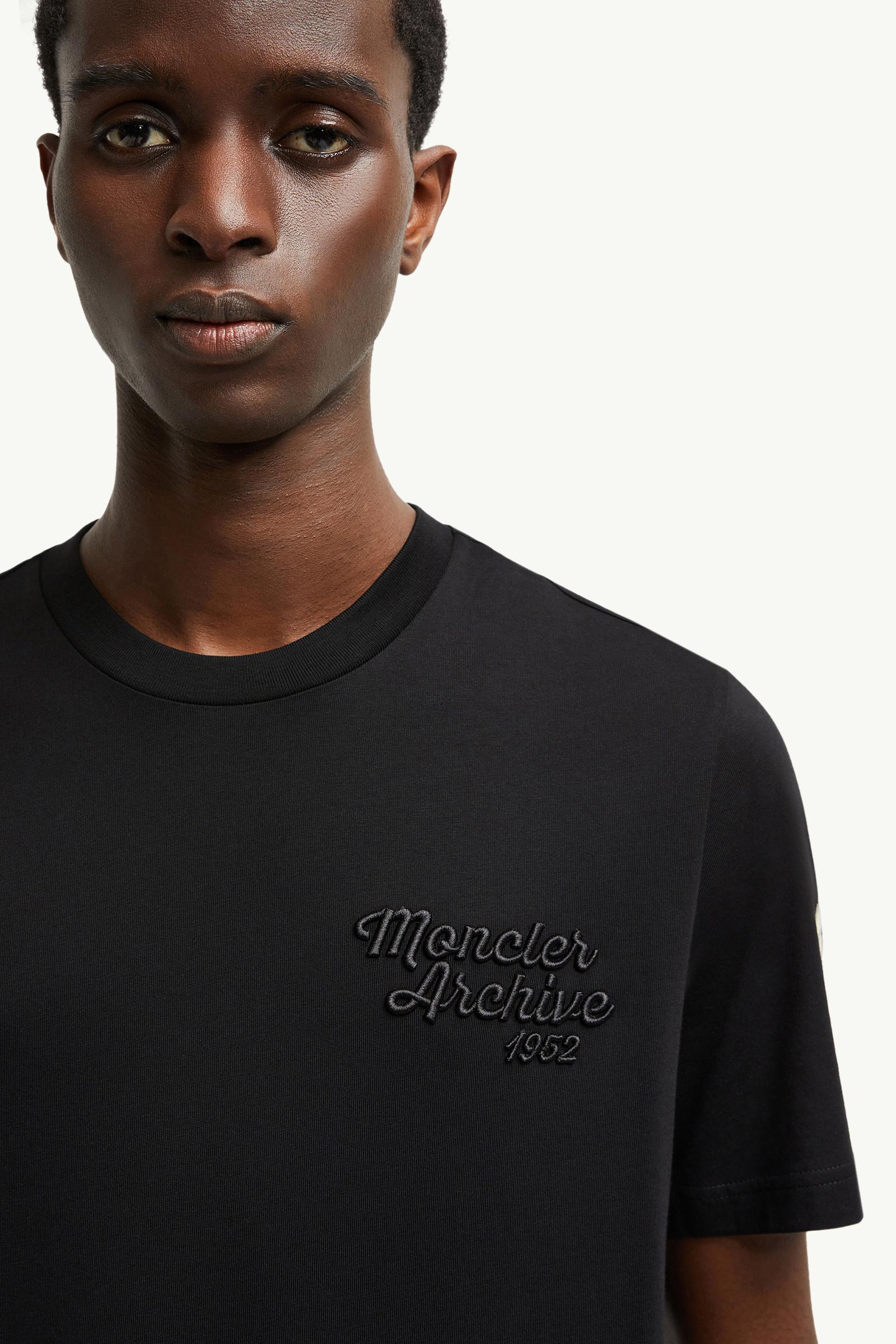 MONCLER ロゴ刺繍 ブラック Tシャツ M
