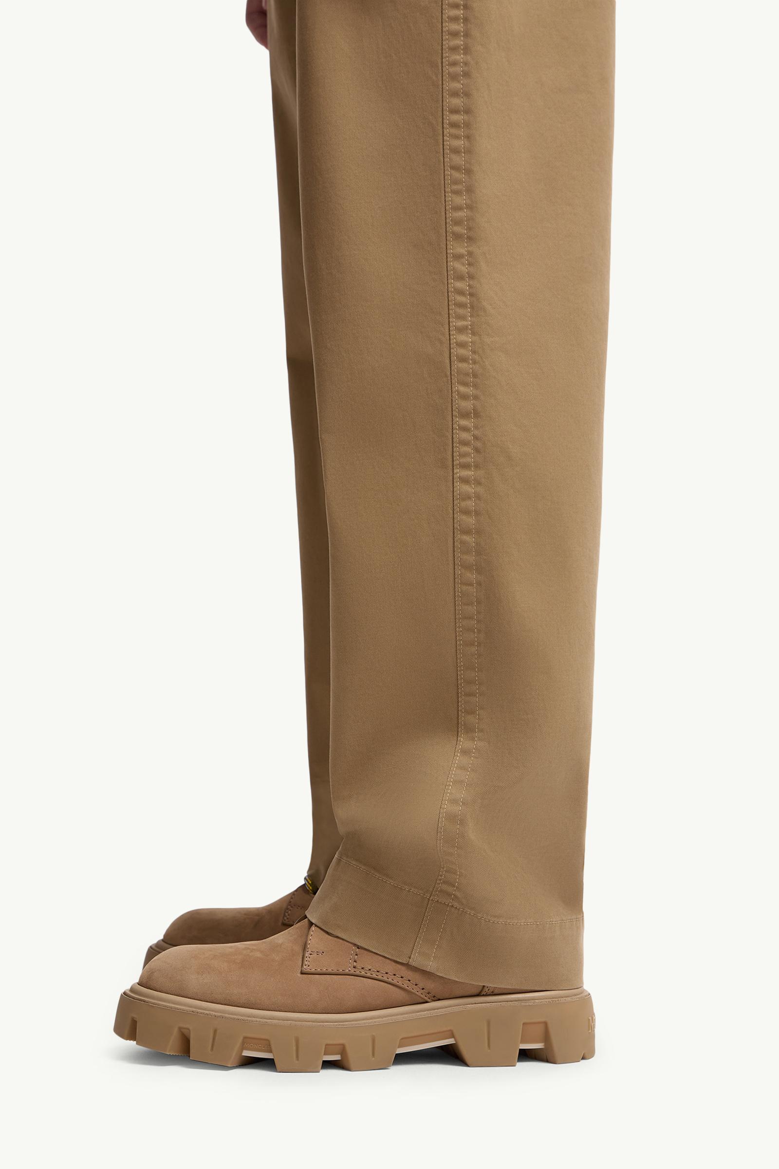 ベージュ パンツ : パンツ＆ショーツ 向けの メンズ | モンクレール