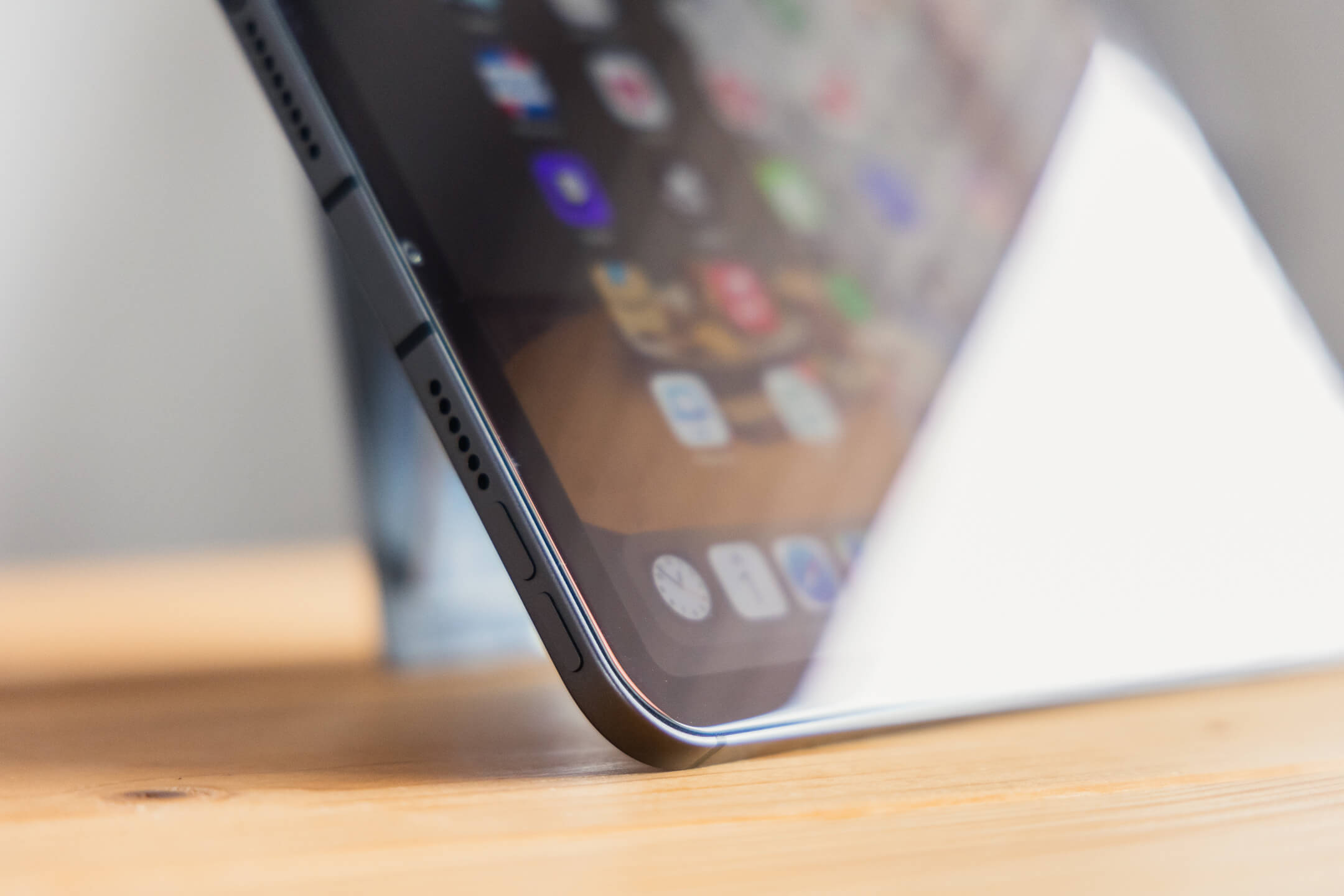 第6世代 iPad mini」1年使用レビュー。Kindleで漫画を読む方におすすめ