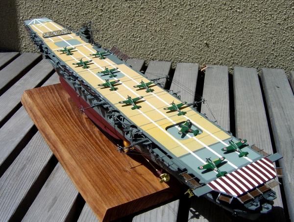 1/350 旧日本海軍航空母艦 翔鶴 1941 第五航空戦隊時 艦載機35機付き 1