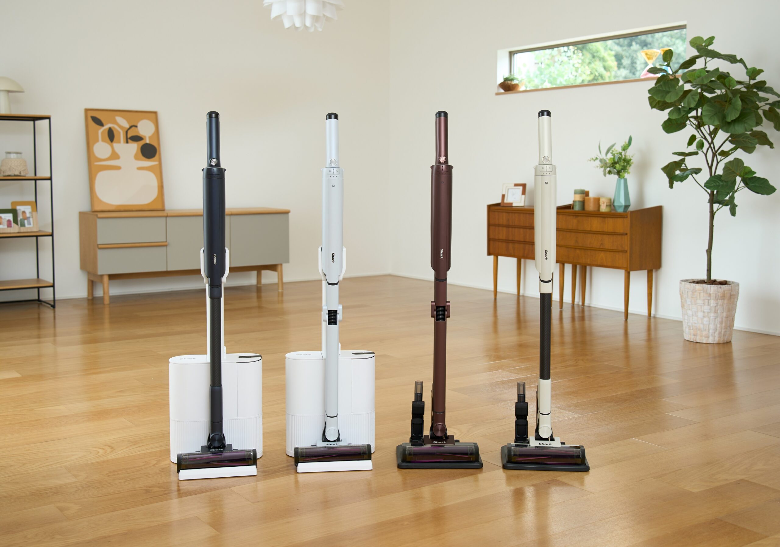 Shark EVOPOWER SYSTEM NEO/NEO＋」はスティック型掃除機の常識を