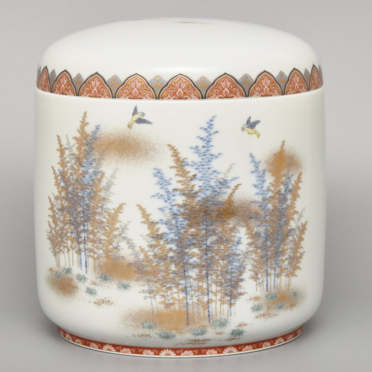 明治 香蘭社 染錦褐地三友鳳凰文輪花鉢 ブラックホーソン 明治 香蘭社